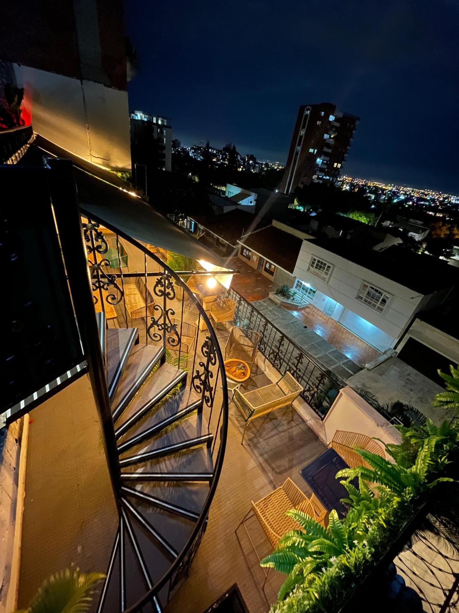 The View Hostel & Lounge Cali Exterior photo